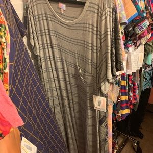Lularoe Carly